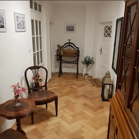 מלון Haus Herzog 4*